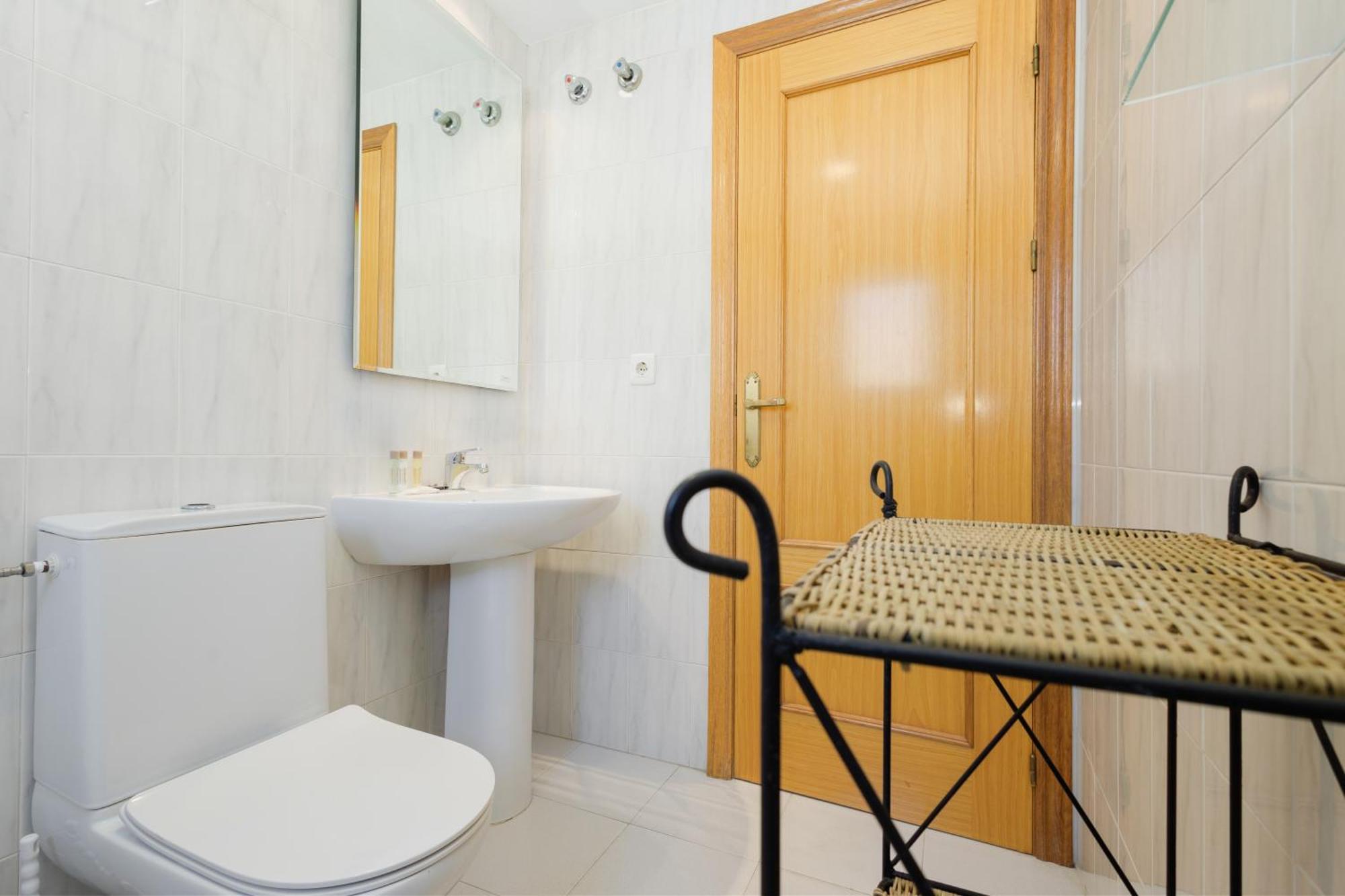 Beautiful Townhouse Walking Distance To The Beach In Costabella, มาร์เบยา ภายนอก รูปภาพ