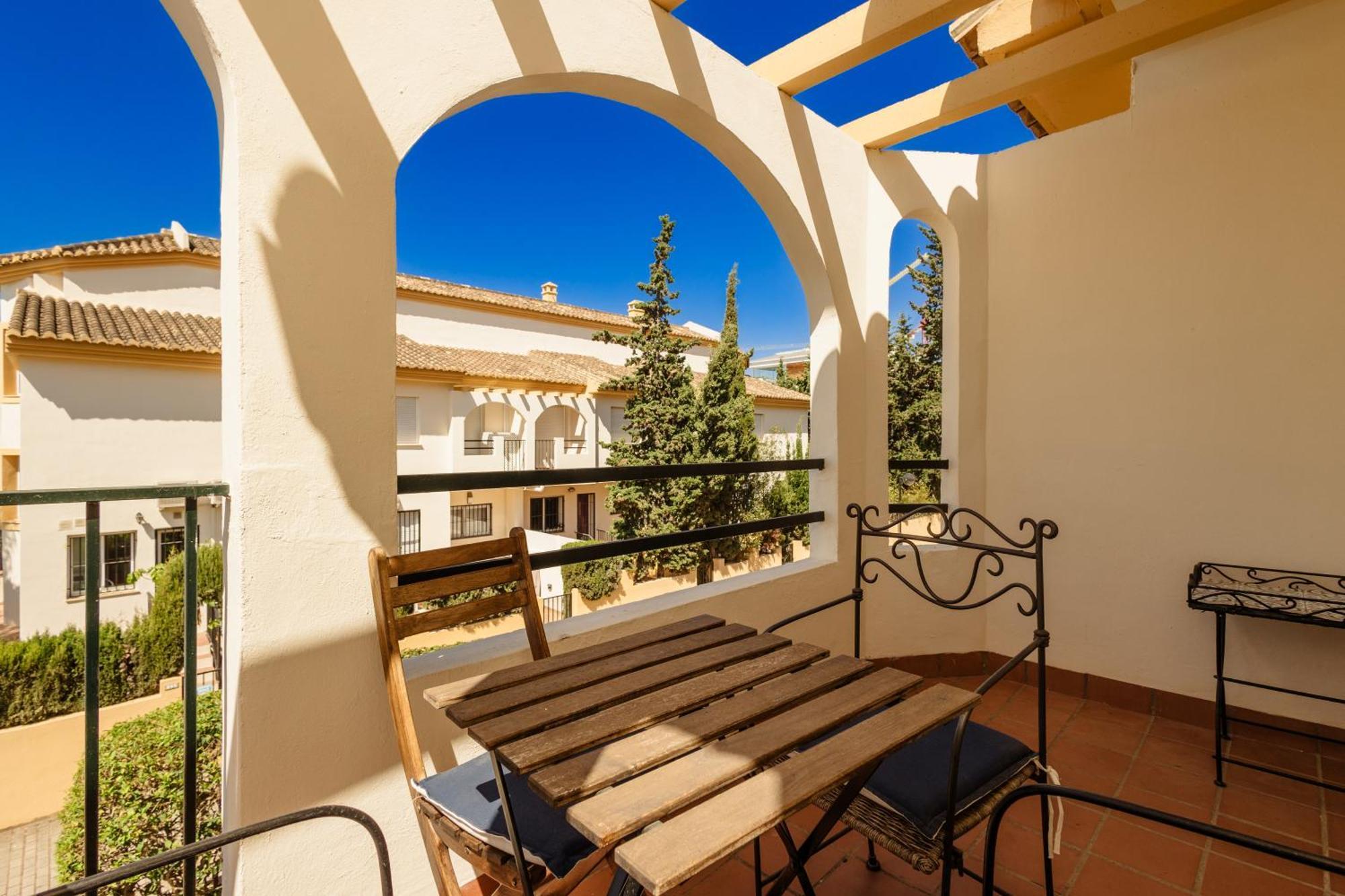 Beautiful Townhouse Walking Distance To The Beach In Costabella, มาร์เบยา ภายนอก รูปภาพ